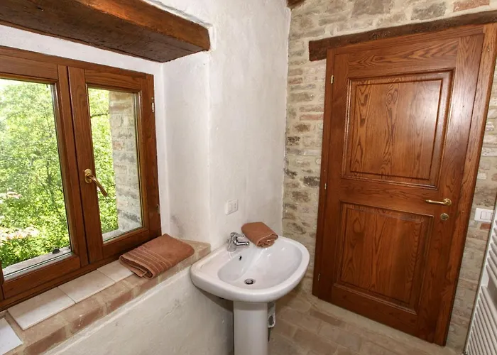 In Umbria With Pool * Casella (Umbria)