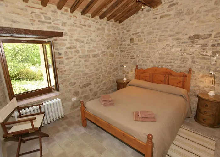 度假居 In Umbria With Pool